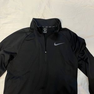 Nike Mens medium black quarter zip